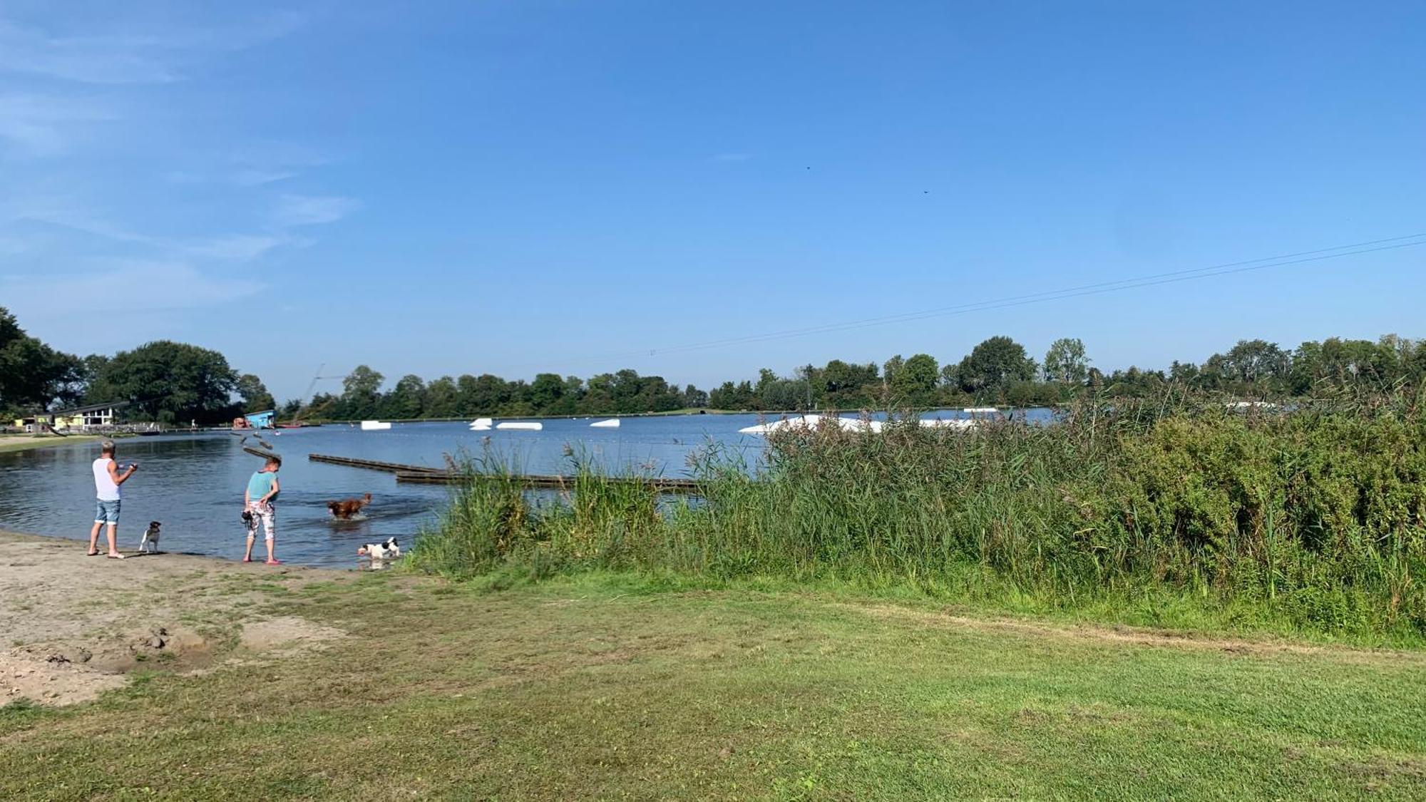 'T Paviljoenhus Bij Sneekermeer Offingawier ภายนอก รูปภาพ